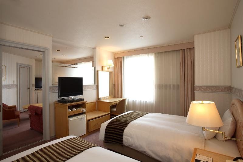 Jr-East Hotel Mets Kokubunji Екстер'єр фото